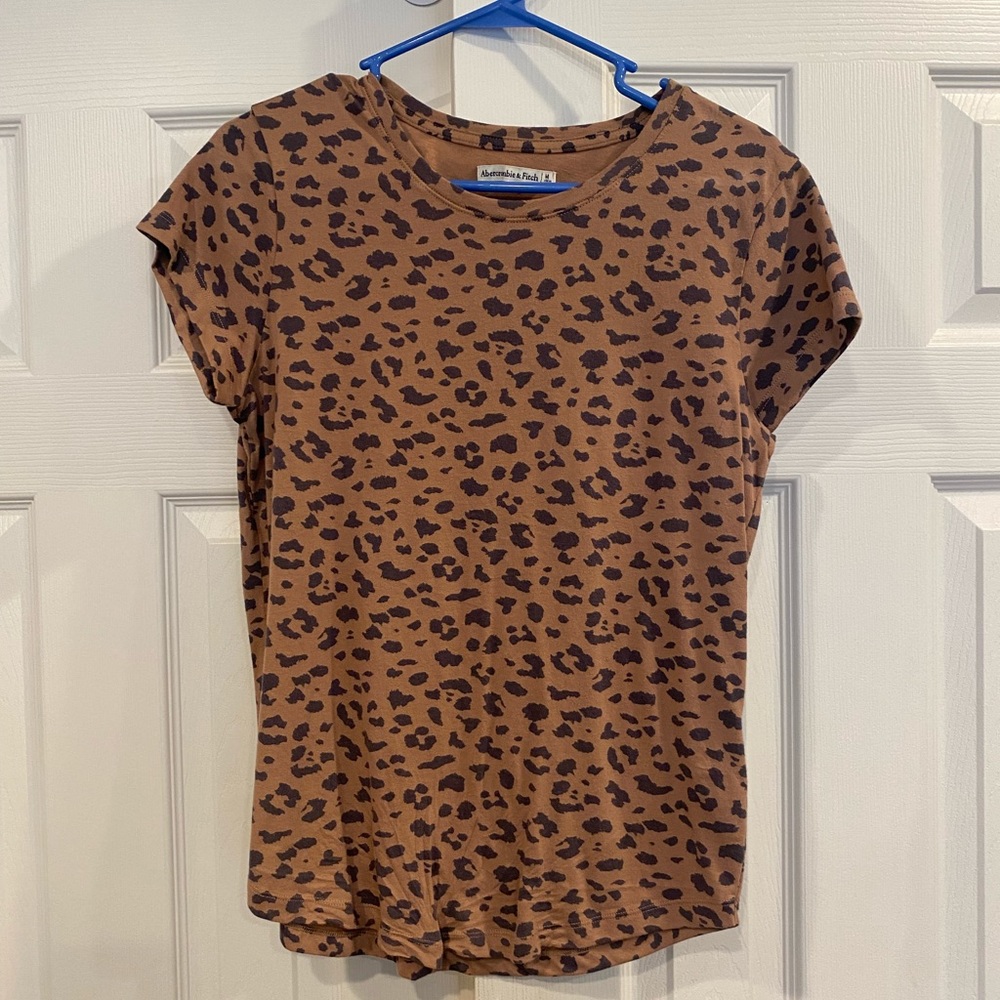 Abercrombie & Fitch Leopard Tee